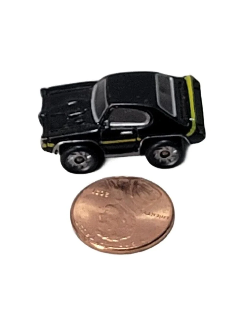 RARE VINTAGE 1986 GALOOB MICRO MACHINES '68 PONTIAC GTO BLACK WITH GREEN STRIPE